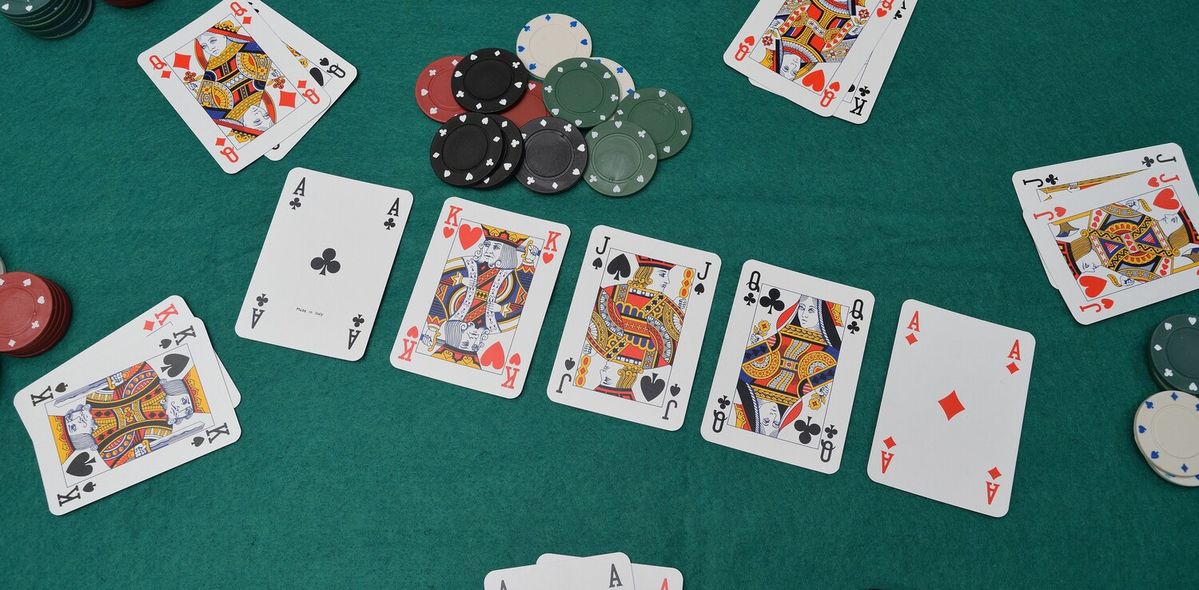 MobileBet کیسینو میں پوکر گیمز